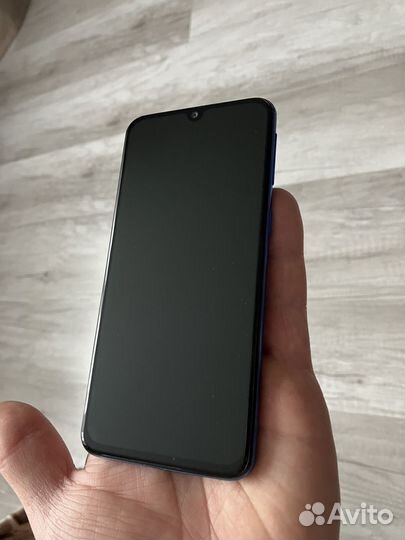 Samsung Galaxy A40, 4/64 ГБ