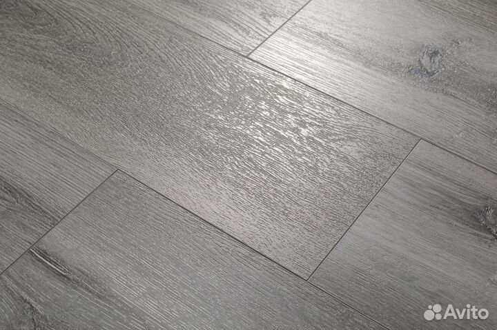 Кварцвиниловый ламинат со склада