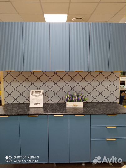 Кухонный гарнитур выставочный образец