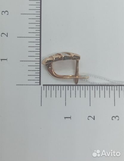 Серьги с синтетическим камнем Золото