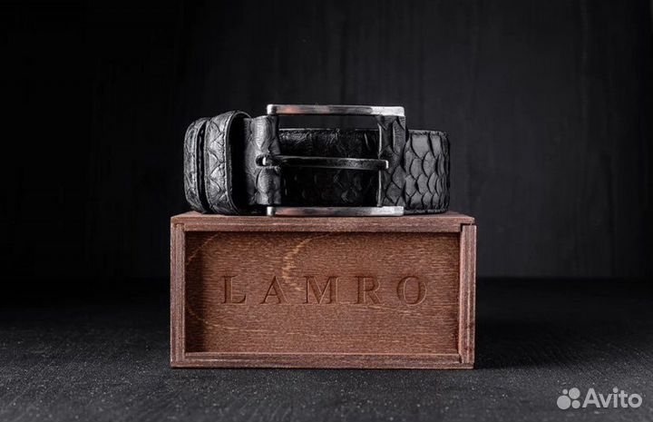 Ремень из кожи питона