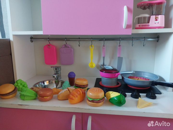 Детская деревянная кухня