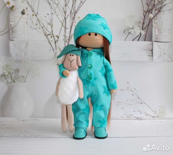 Кукла тильда вязаная
