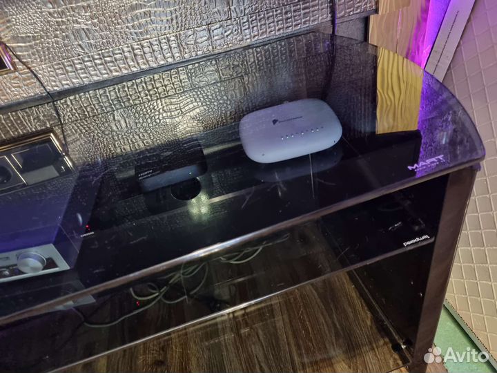 Тумба под телевизор