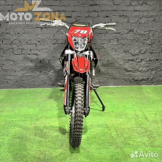 Мотоцикл кроссовый MotoLand XR 250 lite (172FMM)