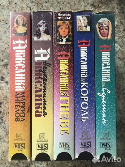 Видеокассеты