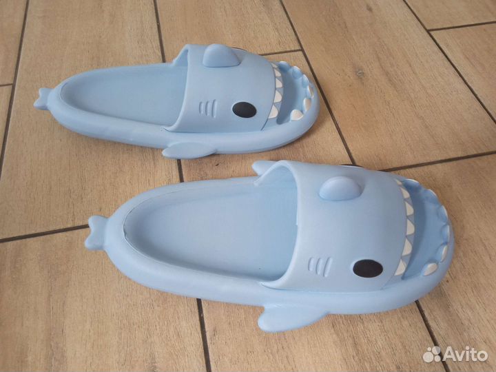 Шлепанцы новые