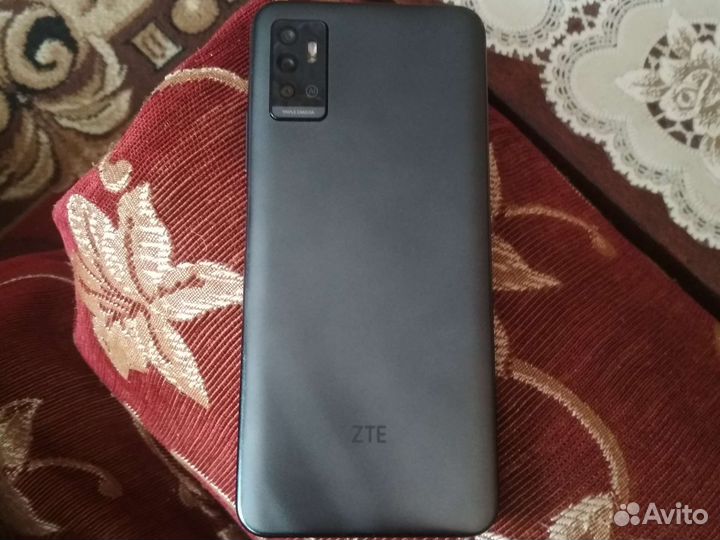 ZTE Blade A71, 3/64 ГБ
