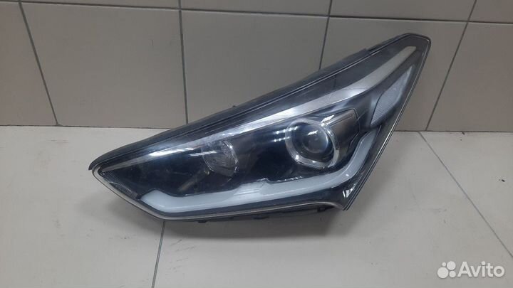 Фара левая Hyundai Santa Fe