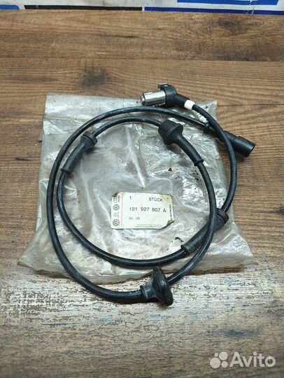 Датчик абс передний passat B3 B4