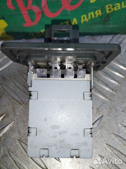 Резистор печки Hyundai Grand Starex