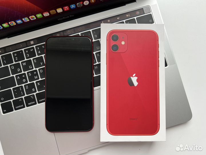 iPhone 11, 64 ГБ