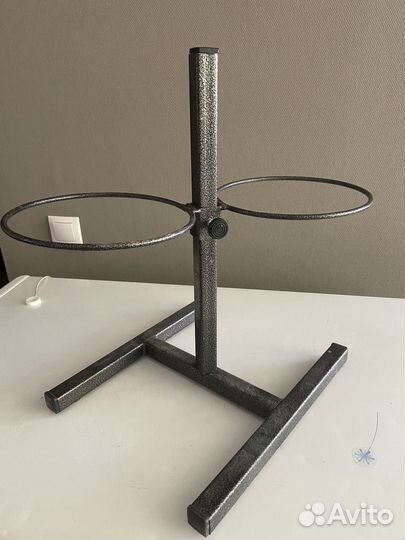 Подставка для мисок собаки