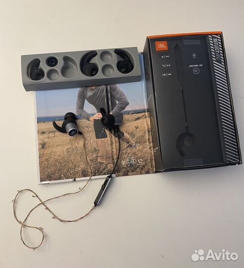 Беспроводные наушники JBL Reflect mini 2