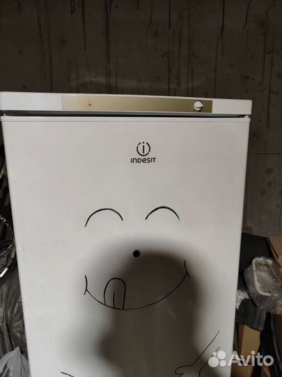 Холодильник бу indesit