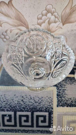 Хрустальные вазочки (креманки) на ножке