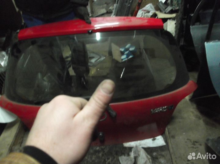 Крышка багажника Toyota Yaris 1999-2006
