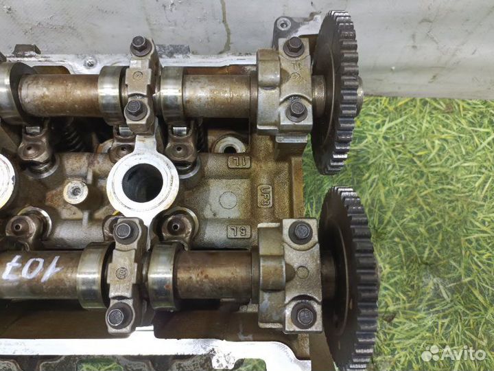 Головка блока цилиндров левая Ford Escape