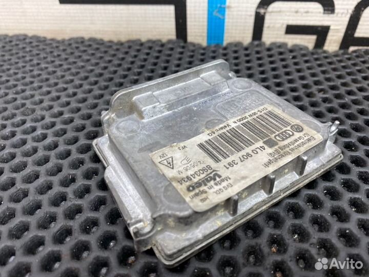 Блок розжига ксенона Audi Q7 4LB BAR 4.2