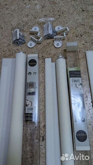 Рулонные шторы Inspire разные