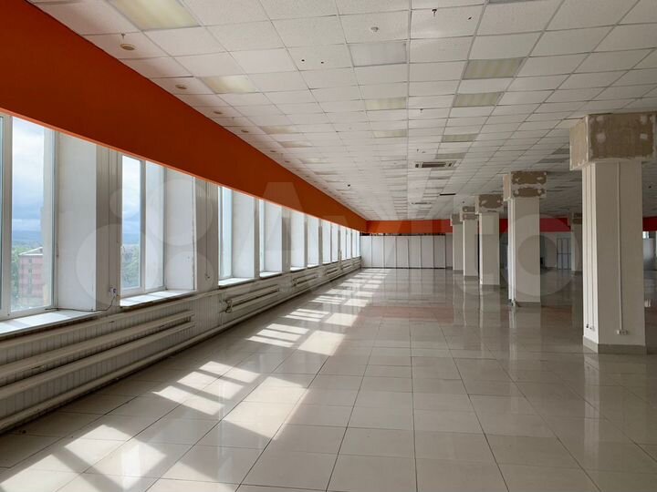 Торговая площадь, 1100 м²