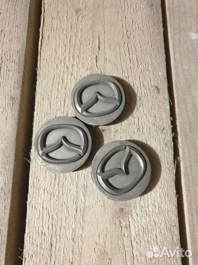 Колпачки на колеса Mazda 3