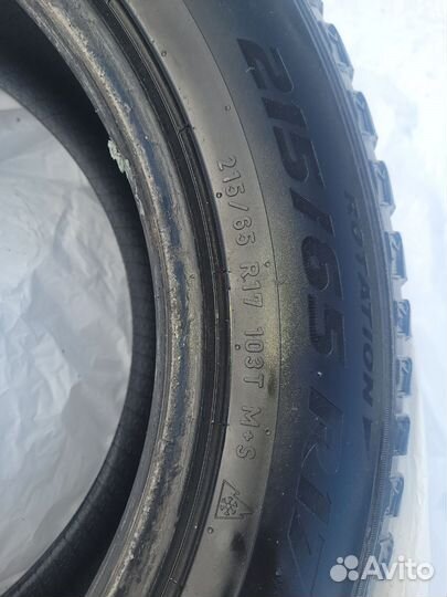 Pirelli Ice Zero 2 215/65 R17 103T