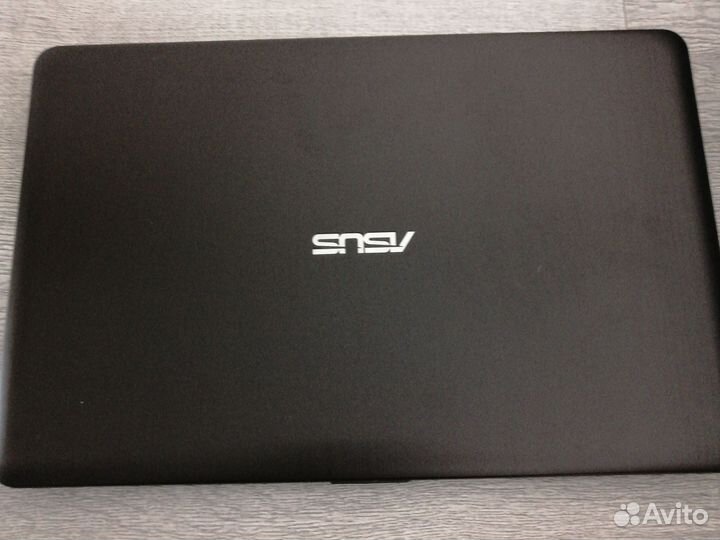 Ноутбук asus