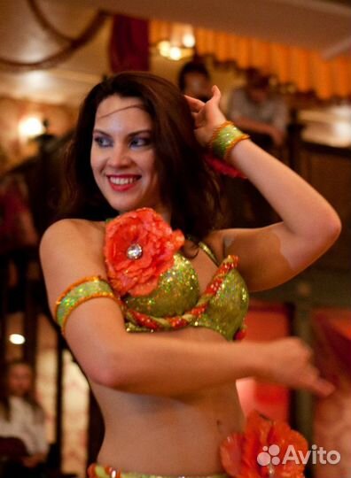 Дизайнерский костюм для восточного танца