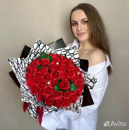 Букеты из 101, 51, 31 розы