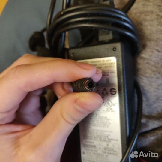 Блок питания, зарядка для ноутбука Samsung