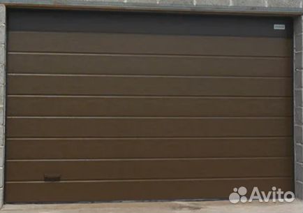 Секционные ворота