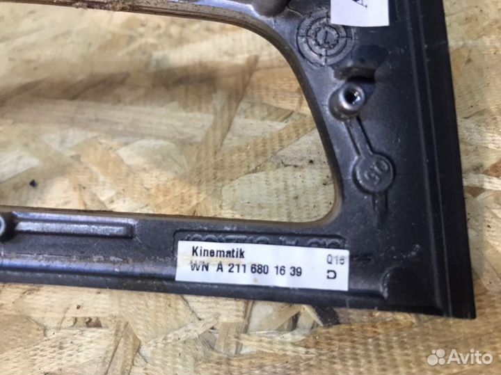 Накладка центральной консоли Mercedes-Benz E W211