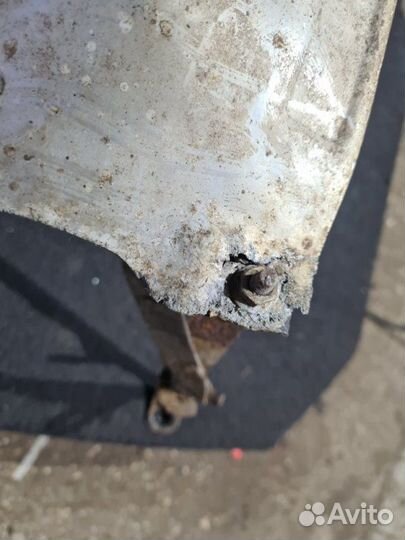 Термоэкран Nissan Juke F15 1.6 DDT 2011