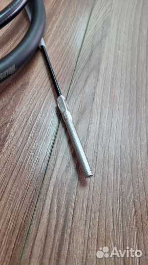 Трос стояночного тормоза vw caddi