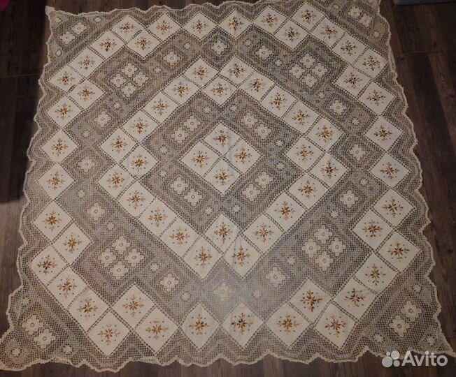 Скатерть квадратная