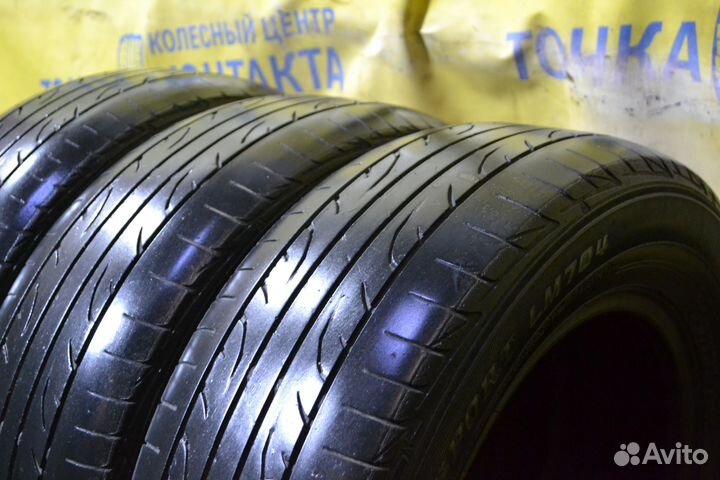 Dunlop SP Sport LM704 215/65 R16