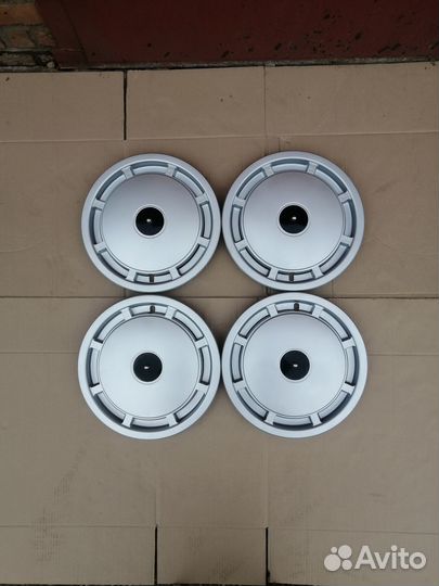 Новые оригинальные колпаки газ Волга R14