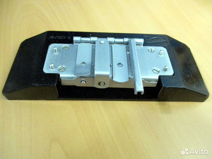 Пресс 16-псп-6 для склеивания кинопленки 16 мм