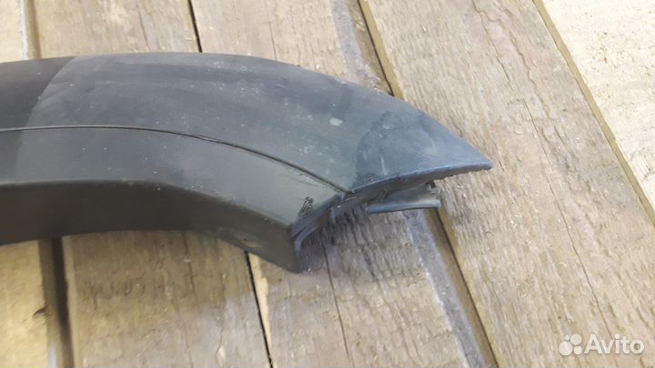 Накладки Bertone на арки chevrolet niva