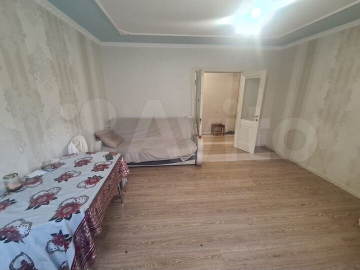 3-к. квартира, 80 м², 5/17 эт.