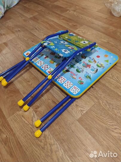 Набор детской складной мебели. Стол и стул