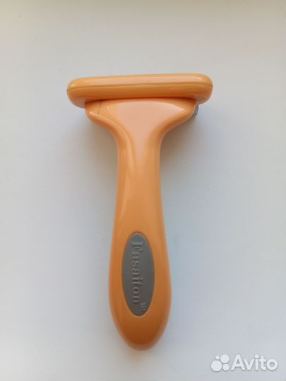 Расчёска дешеддер/пуходёрка для кошек и собак