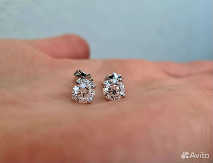 Серьги золотые с бриллиантами