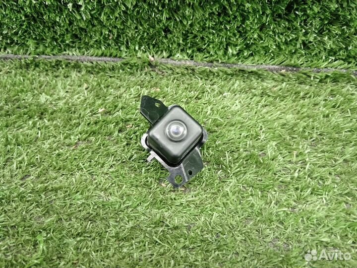 Камера Audi Q5 8R