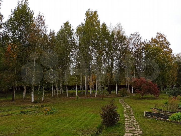 Дом 526 м² на участке 36 сот.