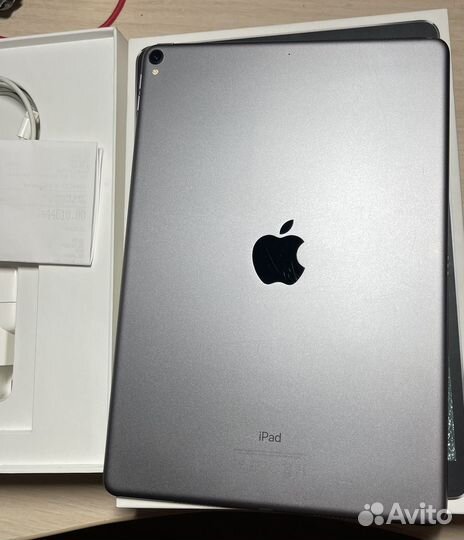 Apple iPad Pro 10.5 Wi-Fi 64GB