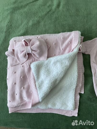 Комплект на выписку для девочки осень