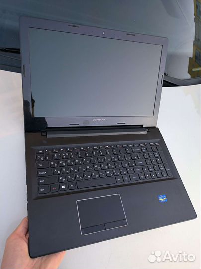 Ноутбук Lenovo Core i5/8Gb/2видеокарты/Отл сост