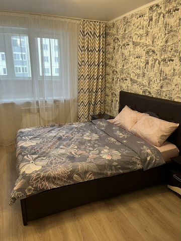 2-к. квартира, 80 м², 6/17 эт.